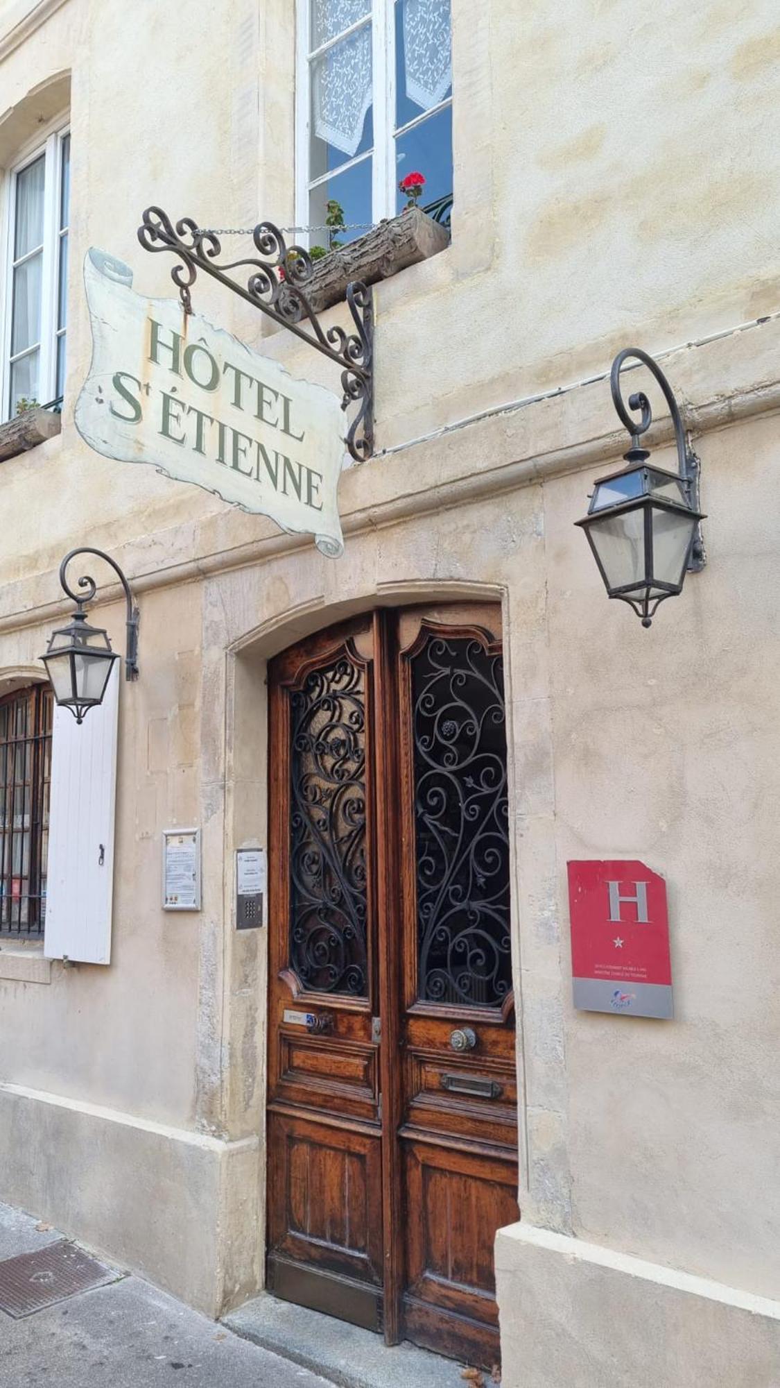 Hotel Saint Etienne Caen Exteriör bild